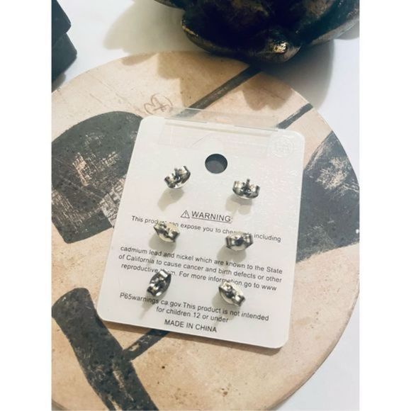 3 KITTY EARRINGS - Picture 3 of 5